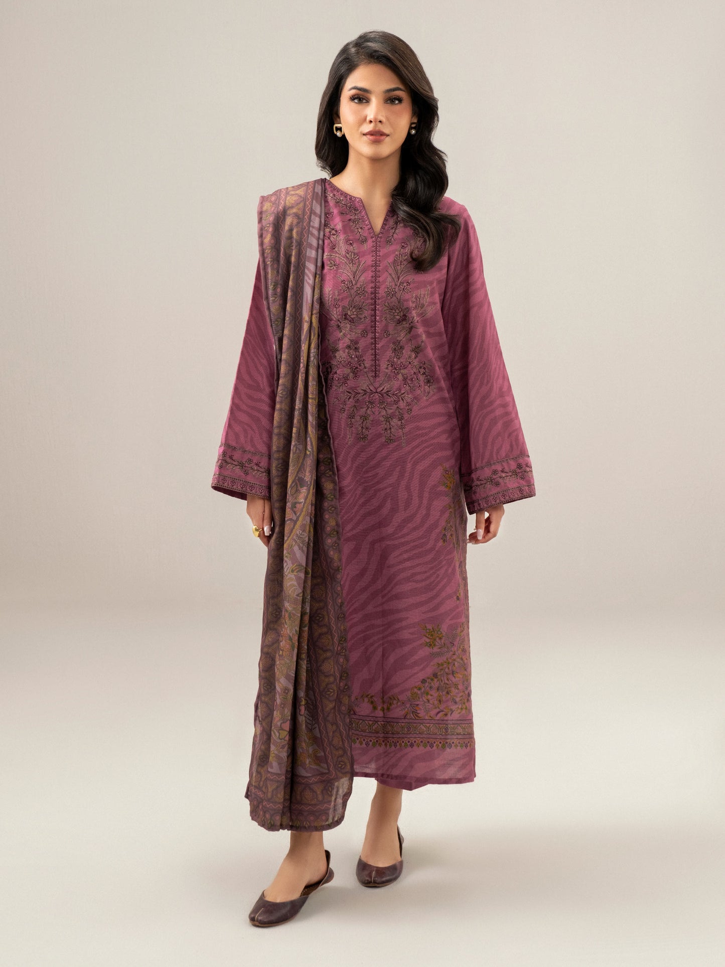 3 Piece Slub Khaddar Suit-Embroidered (Unstitched)