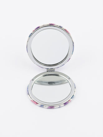 feathery-compact-mirror