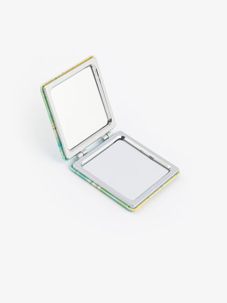 abstract-compact-mirror