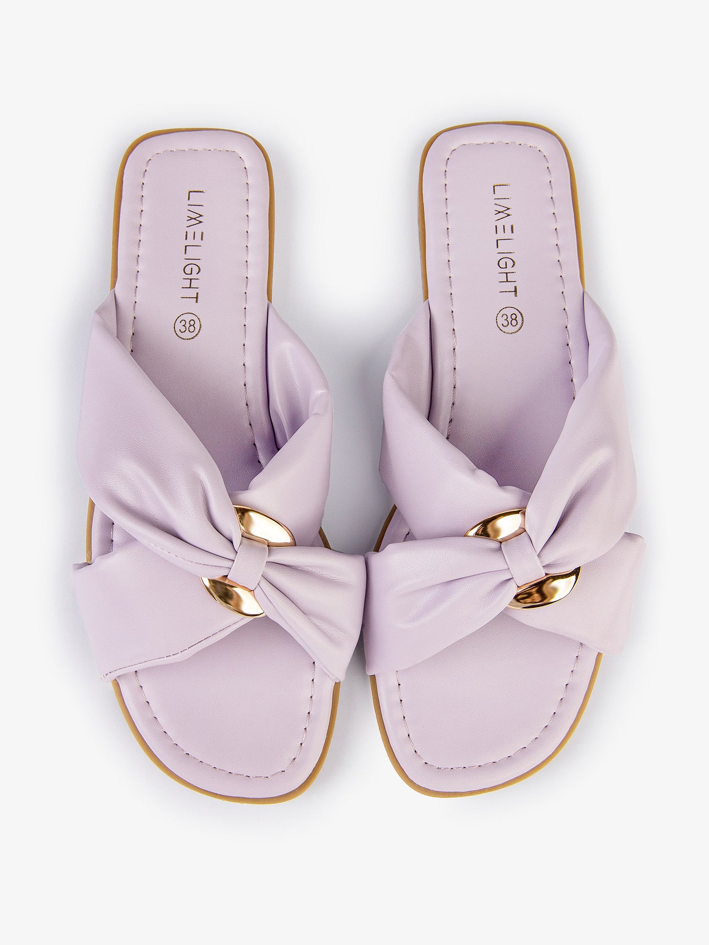 Bow-Tie Flats