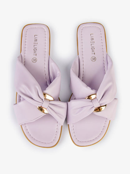 Bow-Tie Flats