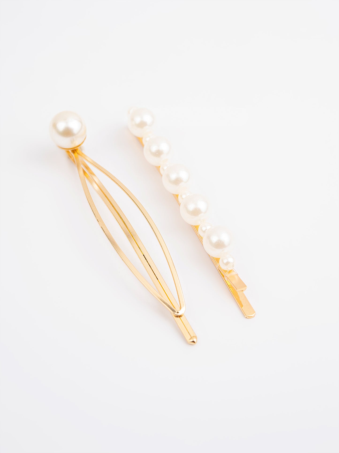 Pearl Embellished Hair Clips