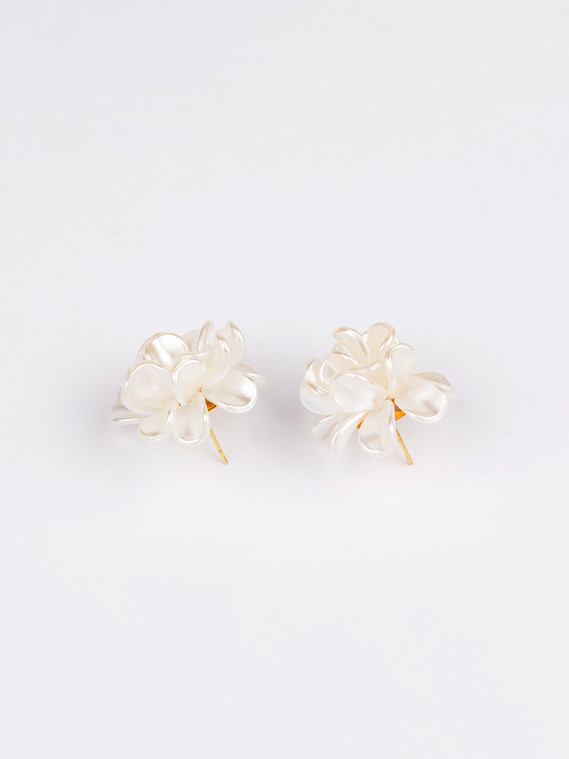 floral-earrings