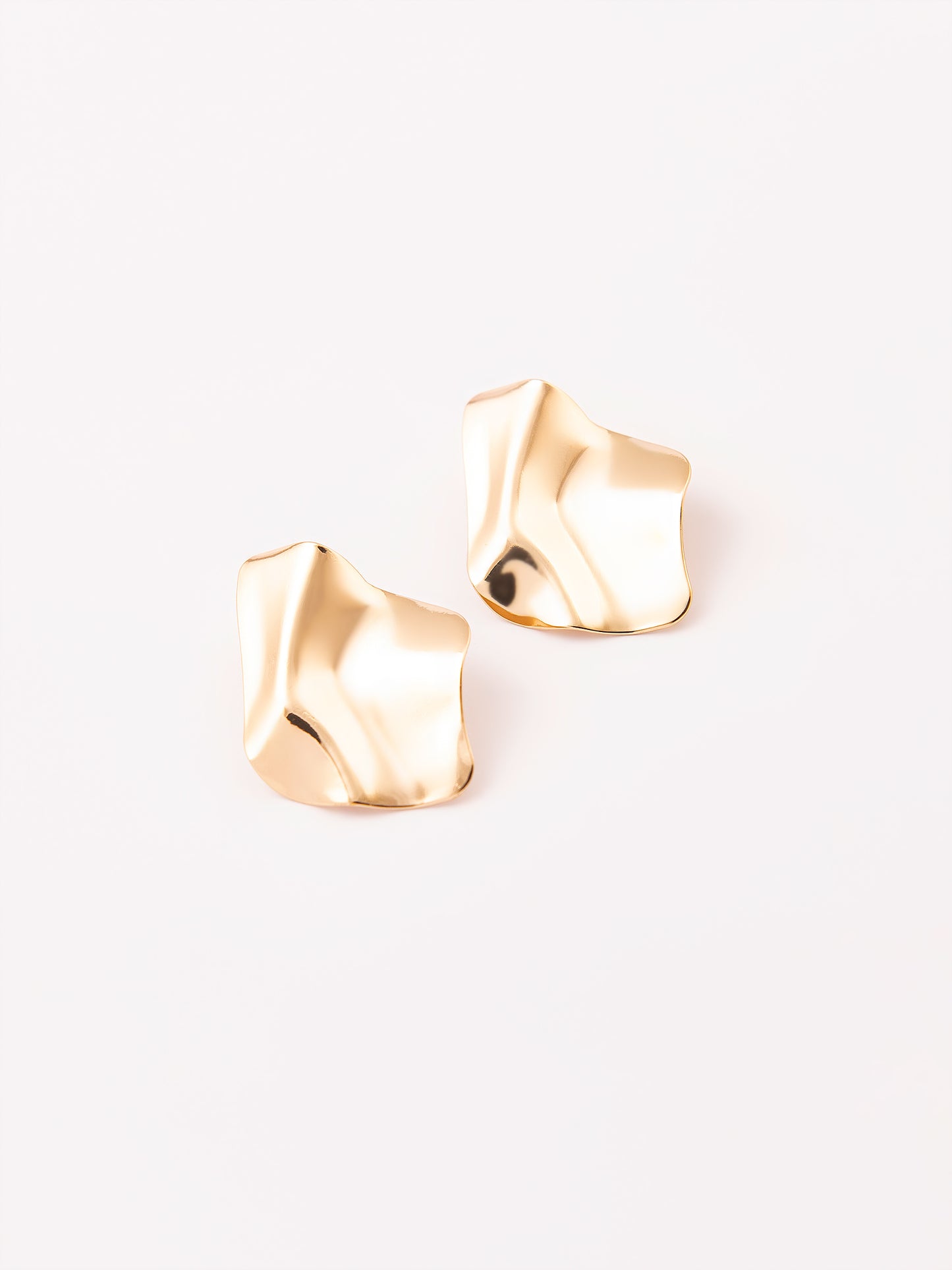 Curvy Stud Earrings