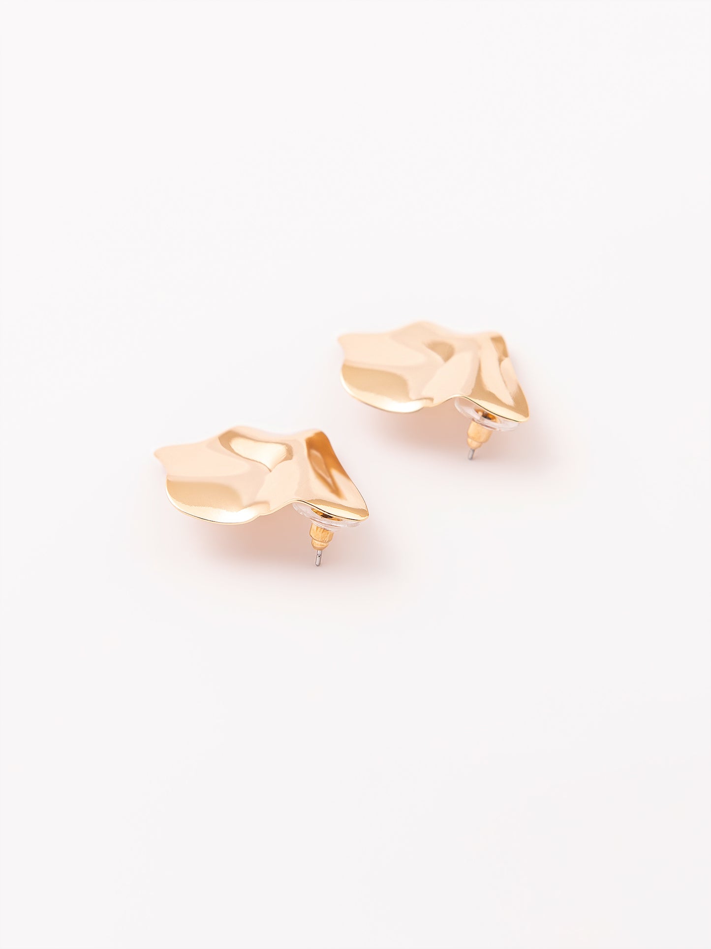 Curvy Stud Earrings