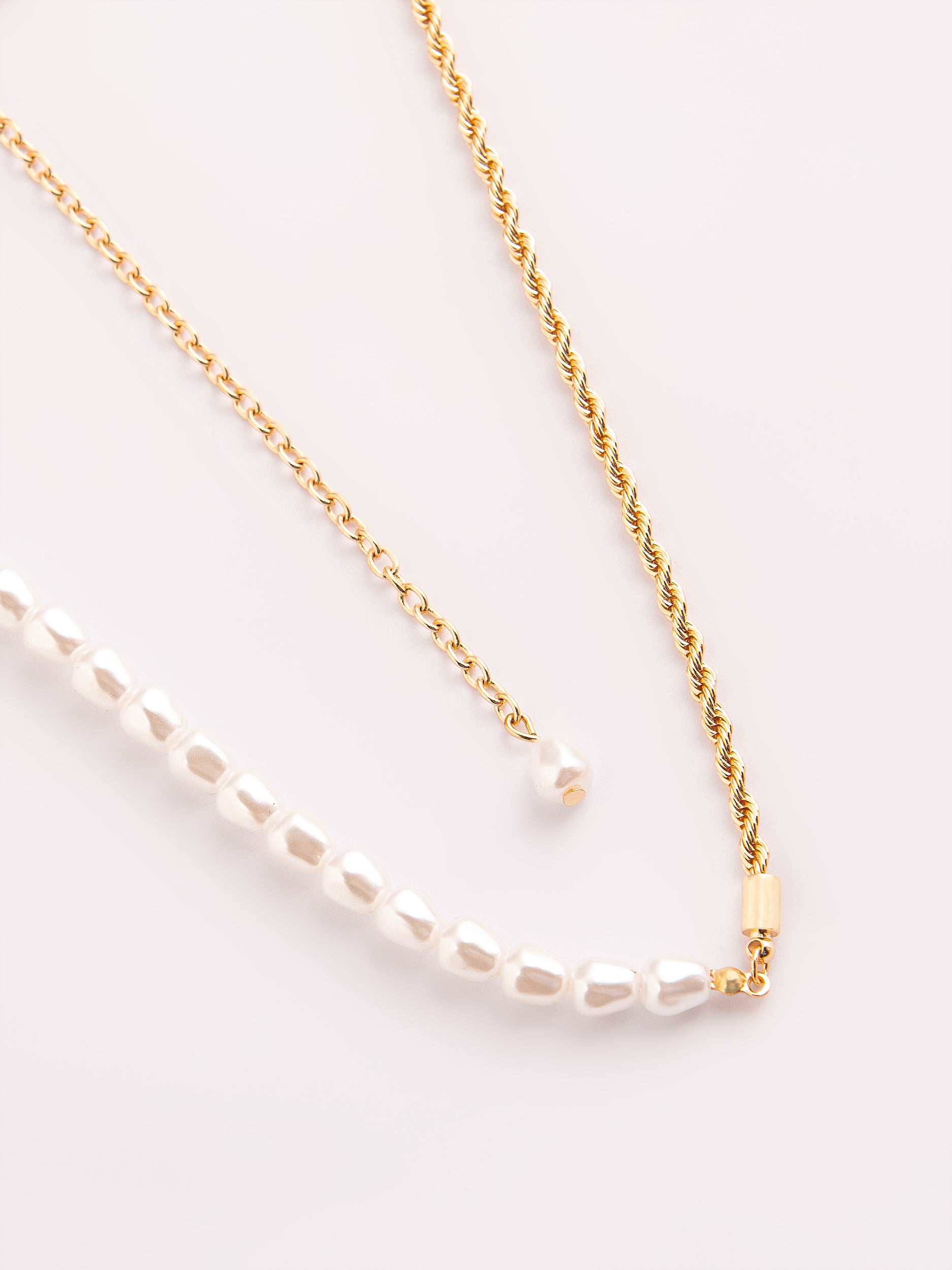 Pearly Rope Necklace – Limelightpk