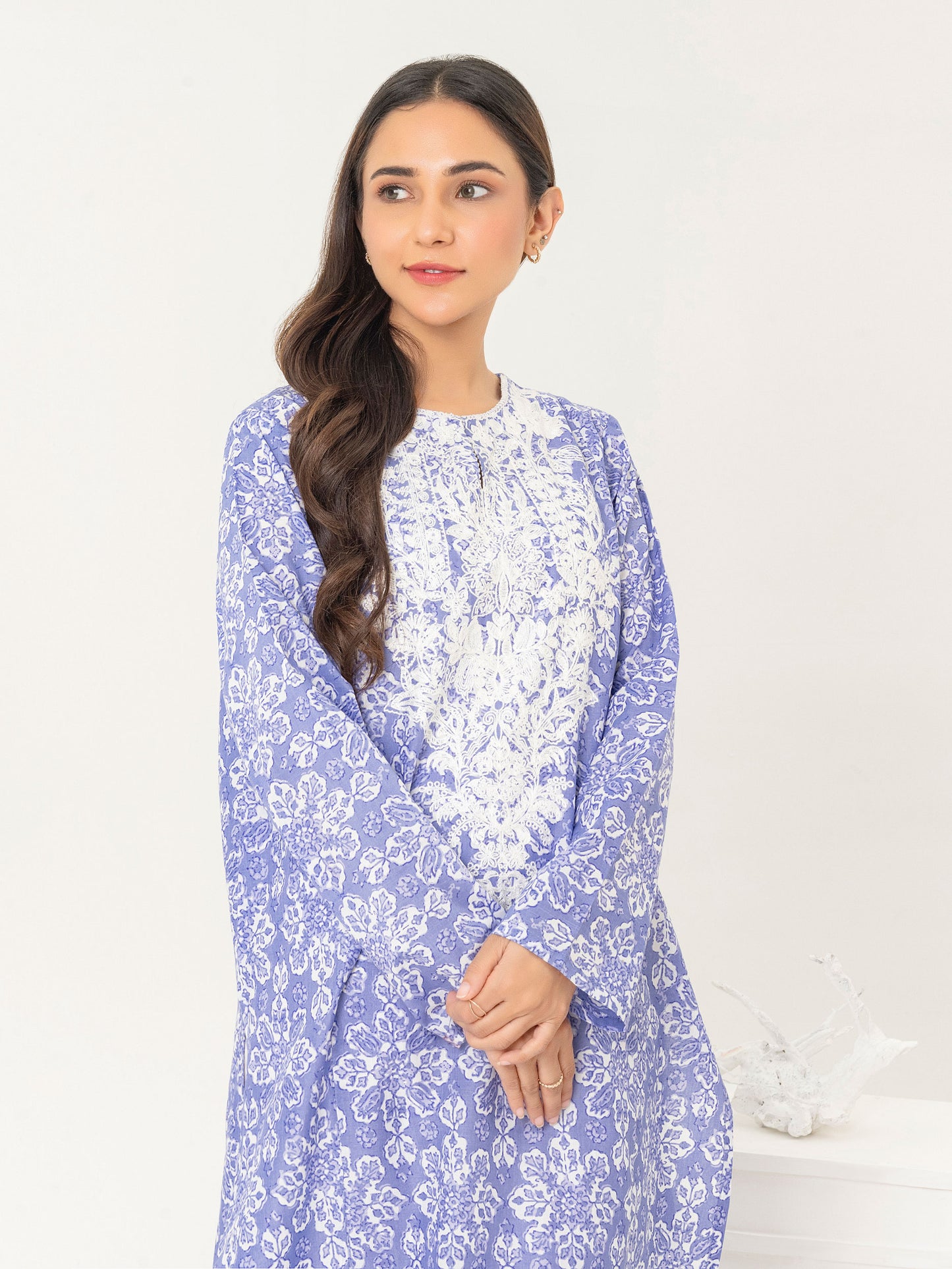 Lawn Shirt-Embroidered(Pret)