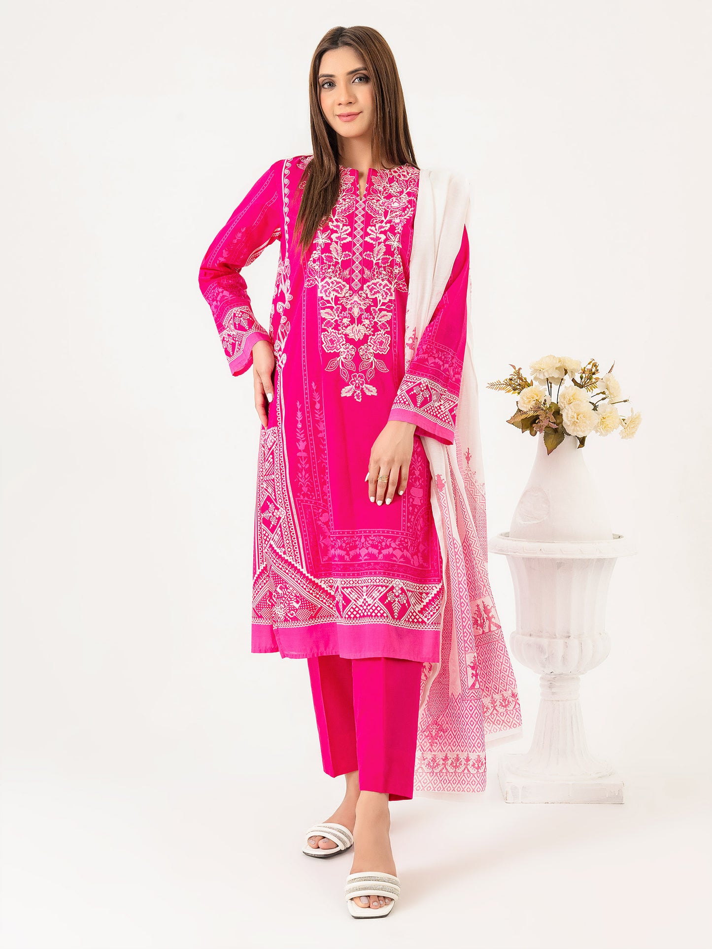 3 Piece Lawn Suit-Embroidered (Pret)