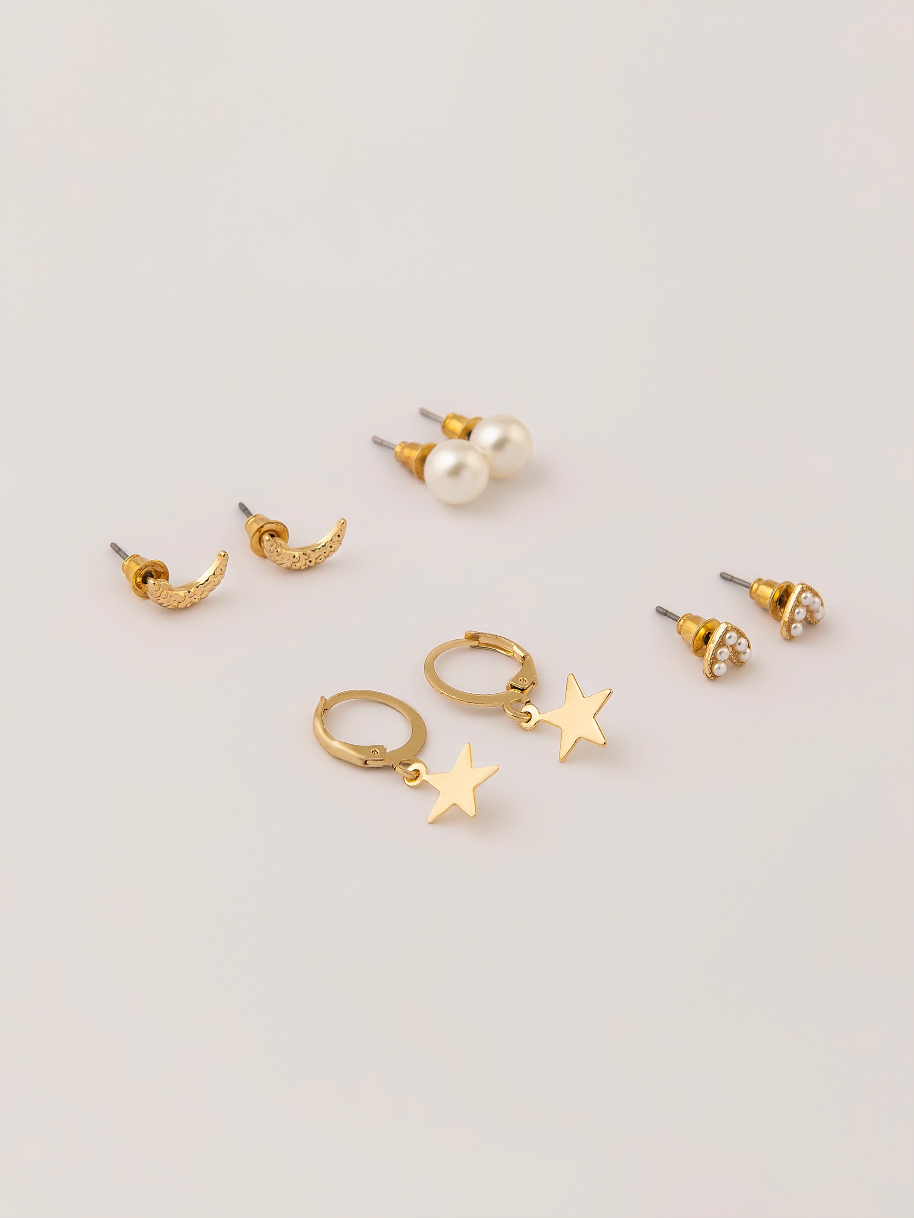 classic-embellished-earrings-set