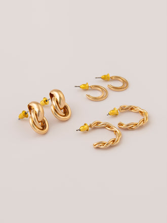 classic-gold-earrings-set
