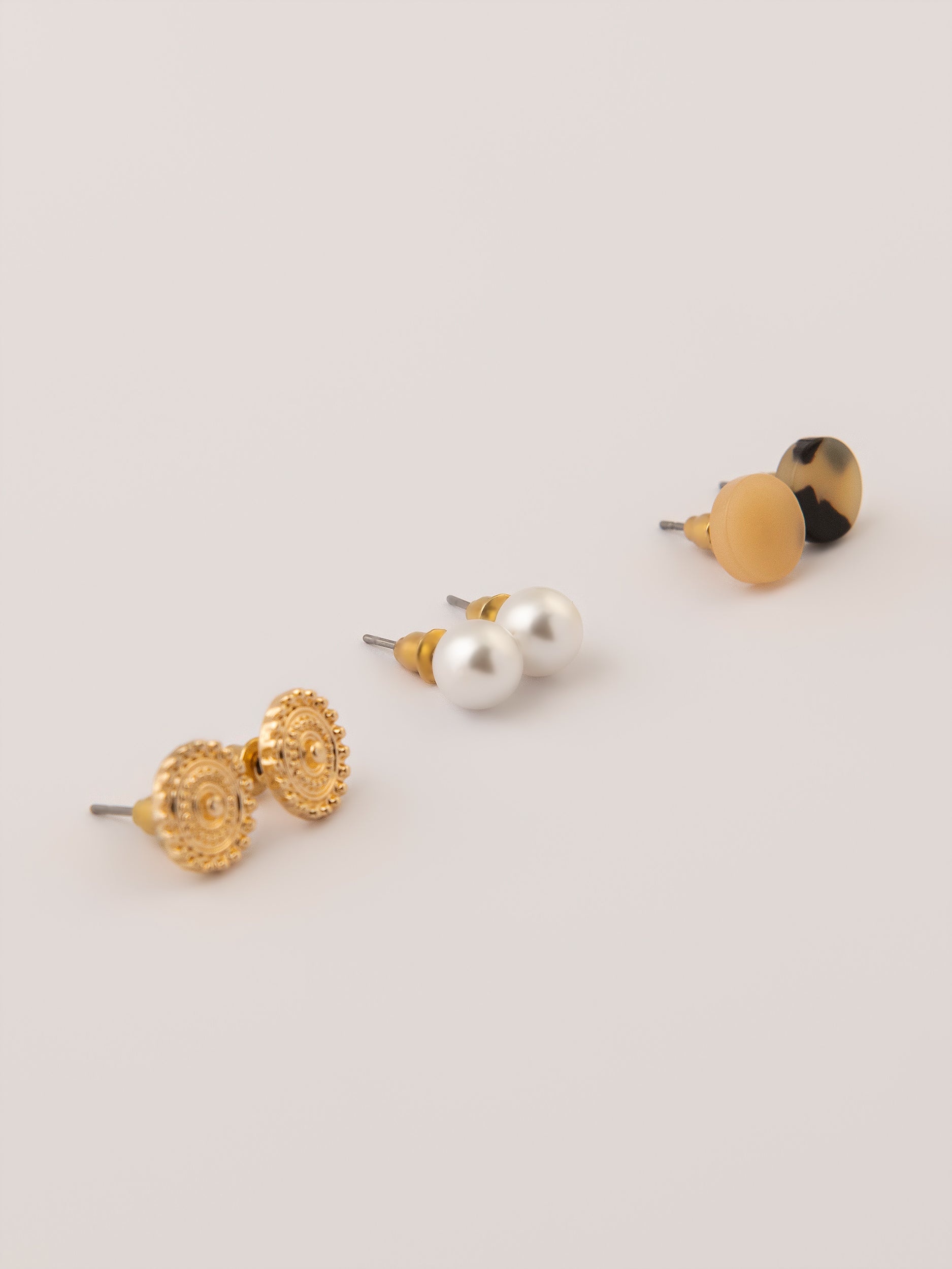 vintage-earrings-set