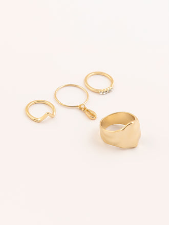 vintage-gold-rings-set