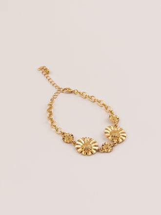 floral-charm-bracelet