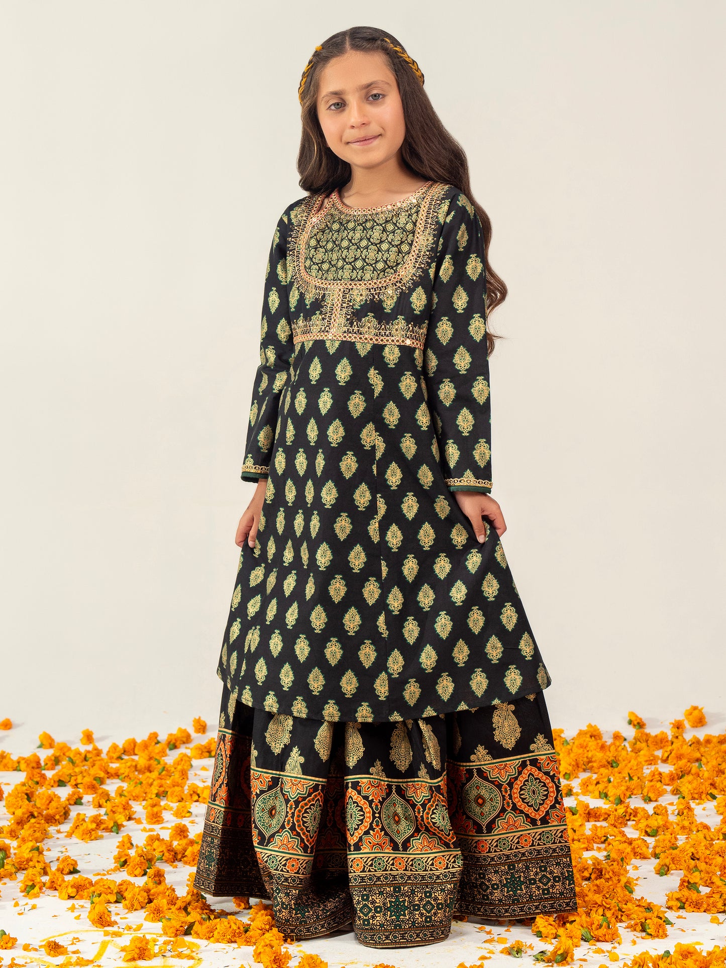 2 Piece Lawn Suit-Embroidered
