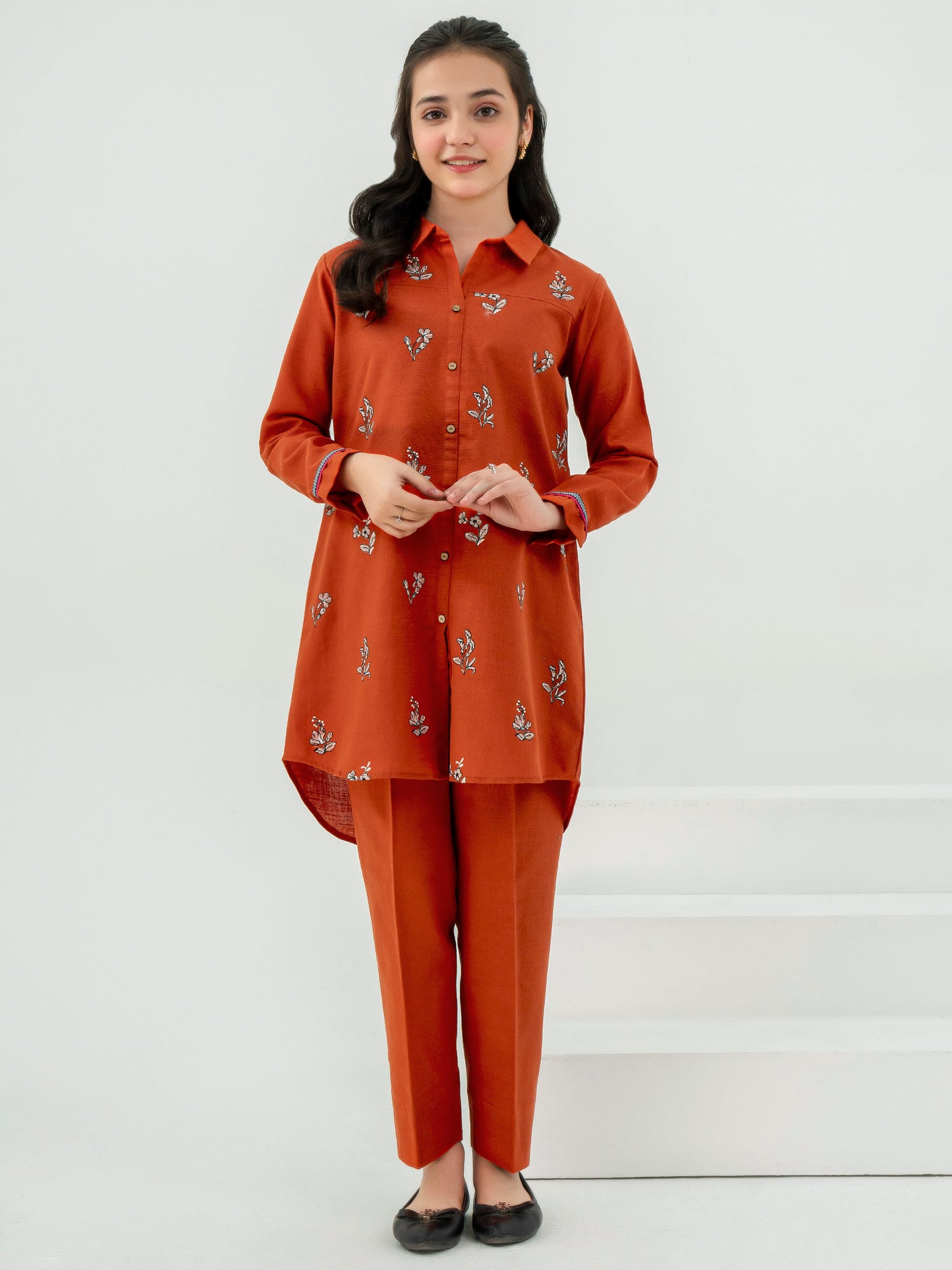 2 Piece Khaddar Suit-Embroidered (Pret)