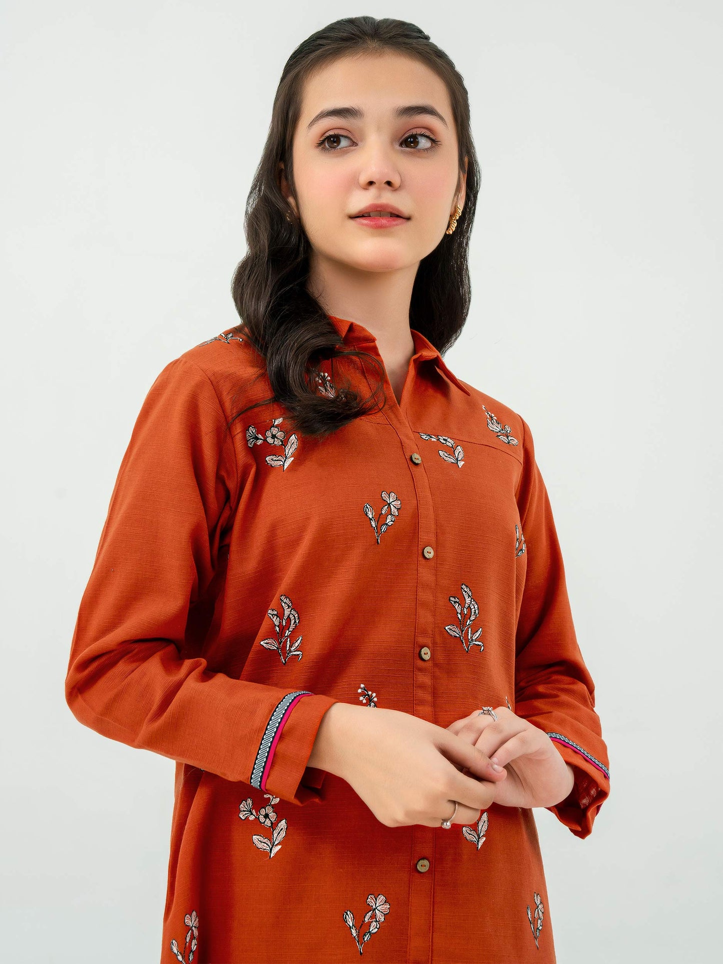 2 Piece Khaddar Suit-Embroidered (Pret)