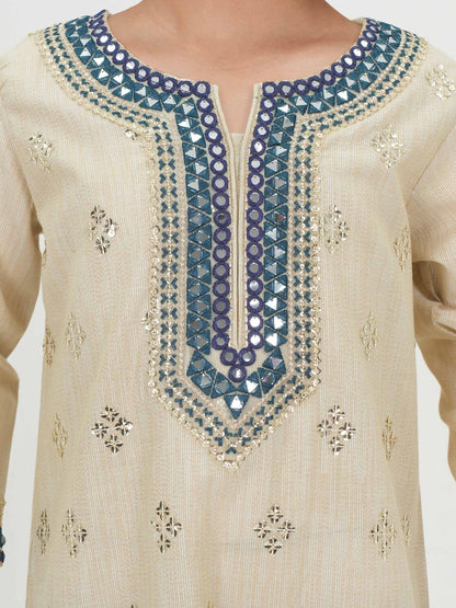 2 Piece Lawn Zari Suit- Embroidered (Pret)
