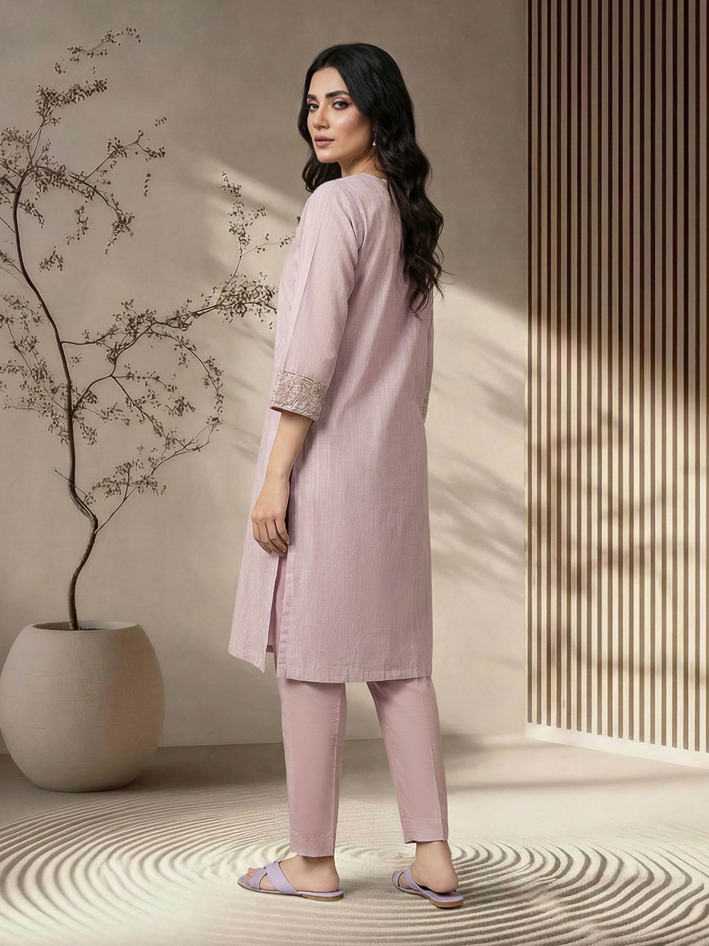 2 Piece Lawn Zari Suit- Embroidered (Pret)