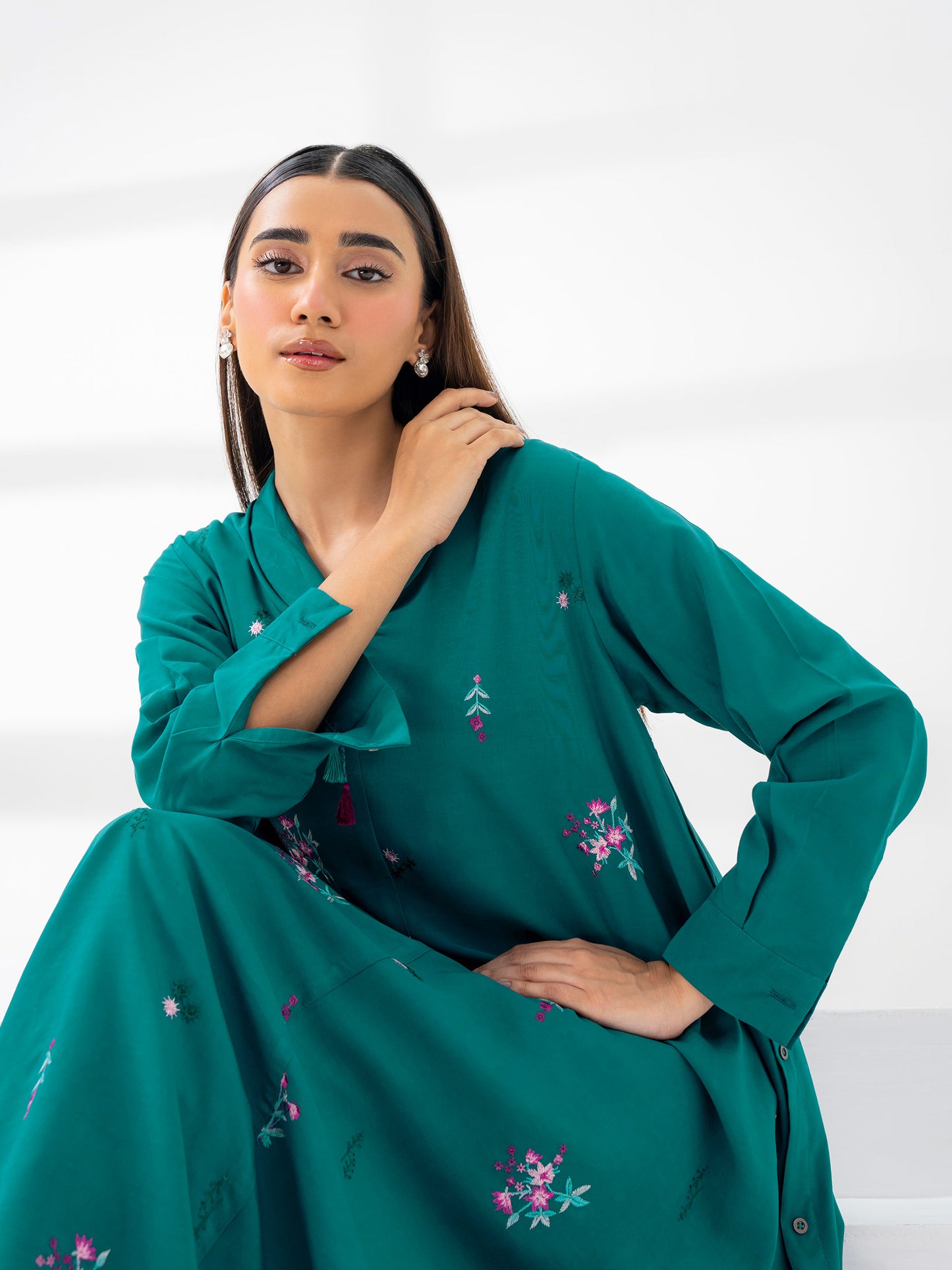 2 Piece Linen Suit-Embroidered (Pret)