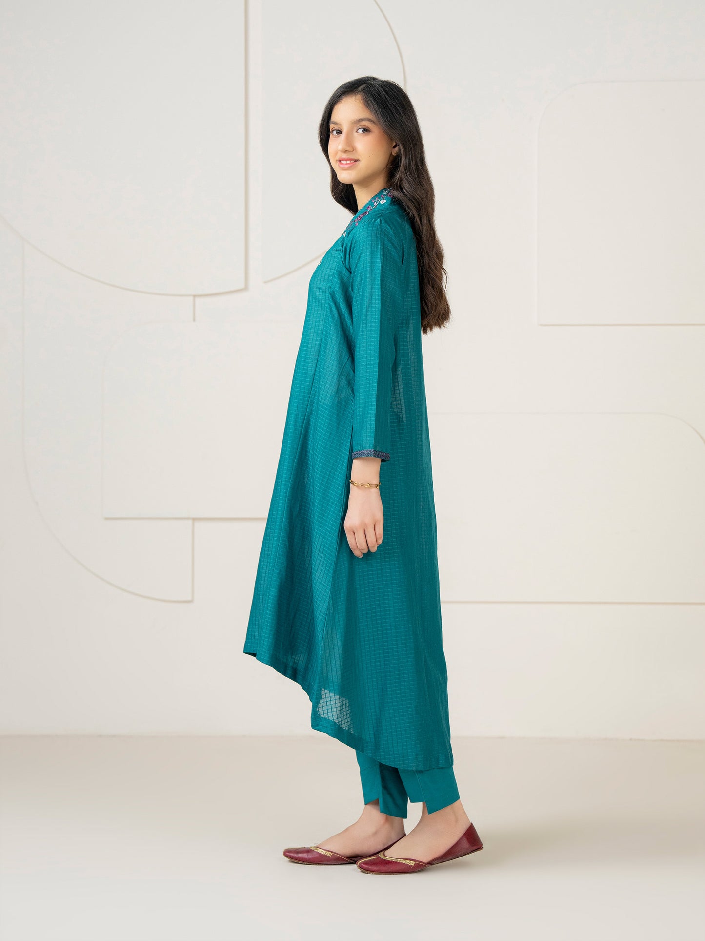 2 Piece Lawn Suit-Embroidered