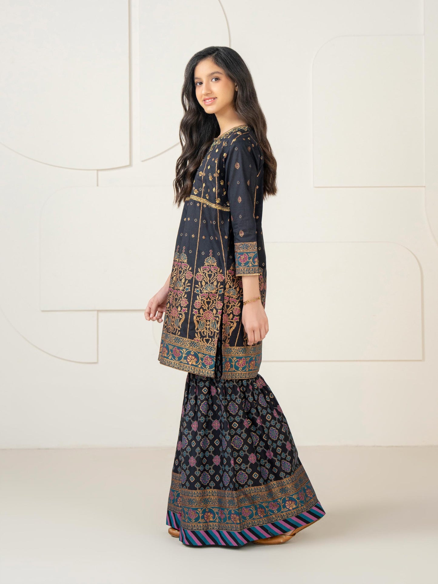 2 Piece Lawn Suit-Embroidered