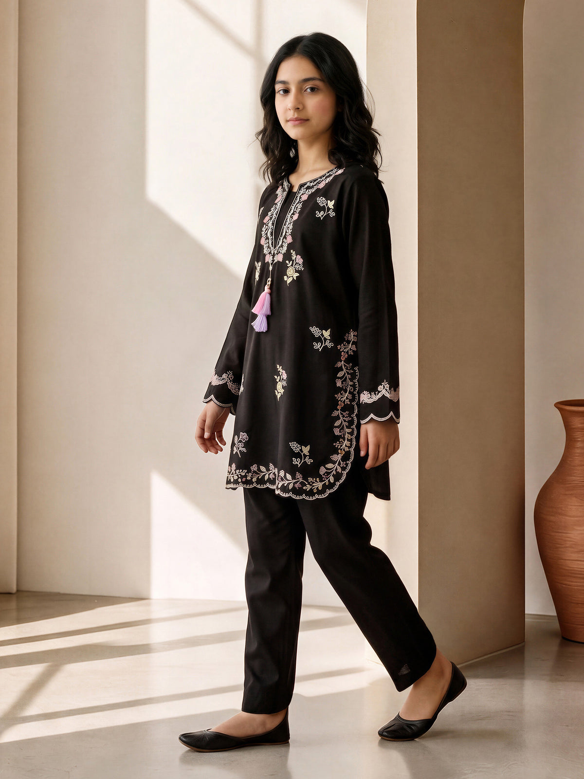 2 Piece Khaddar Suit- Embroidered (Pret)