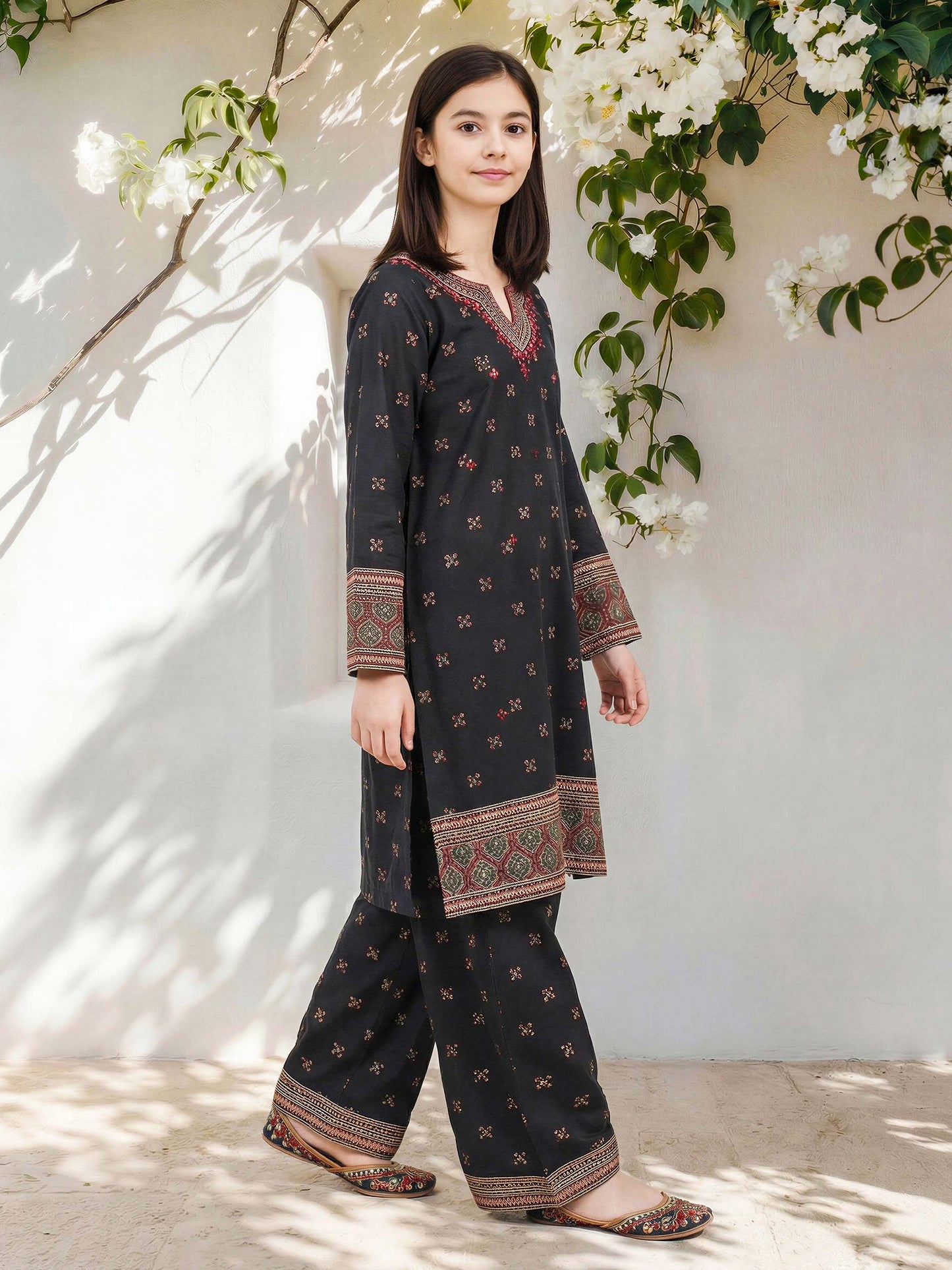 2 Piece Cambric Suit- Embroidered (Pret)
