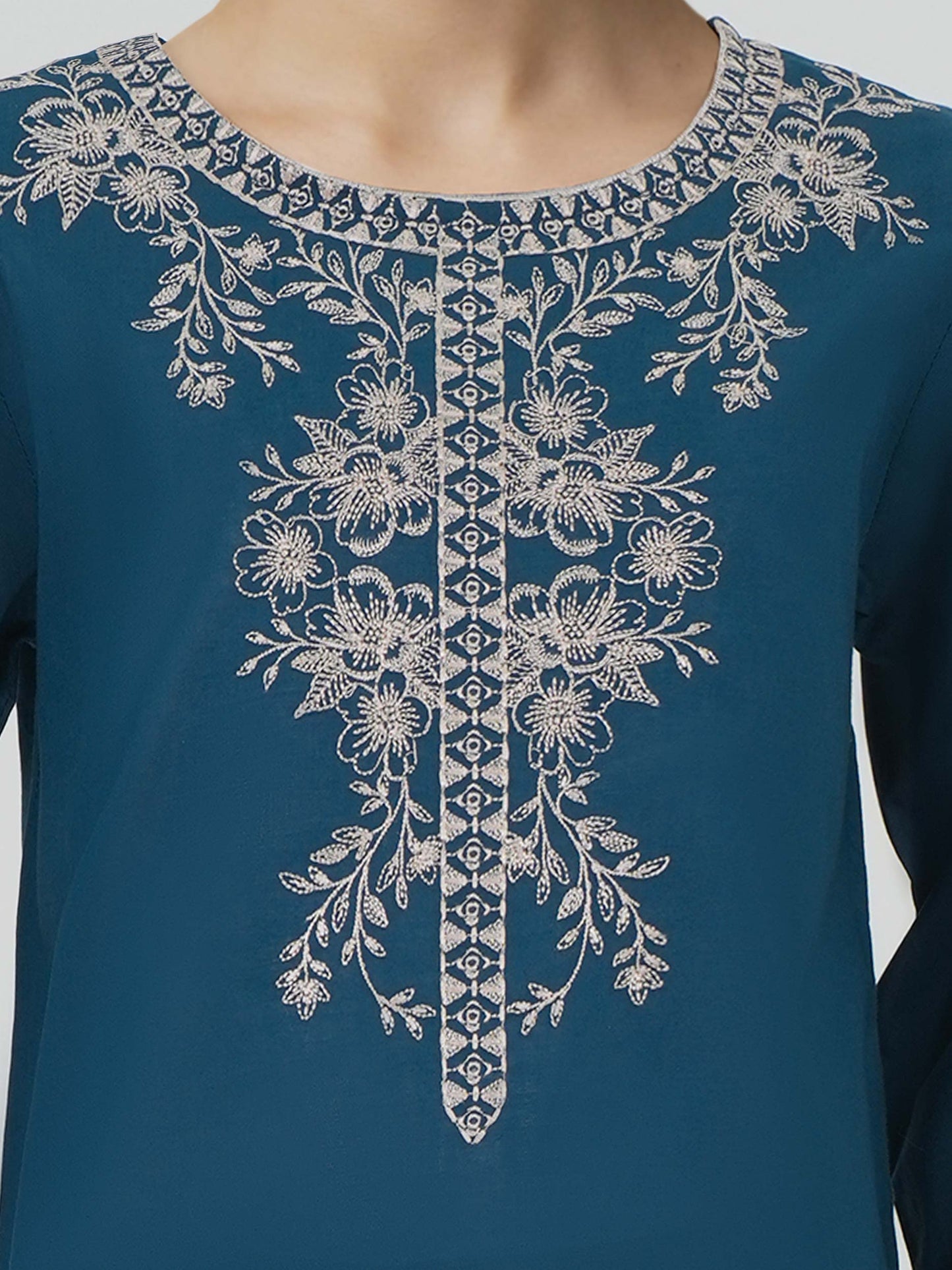 2 Piece Lawn Suit- Embroidered (Pret)
