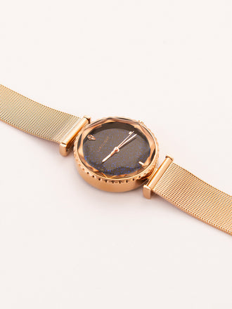 classic-glittered-watch