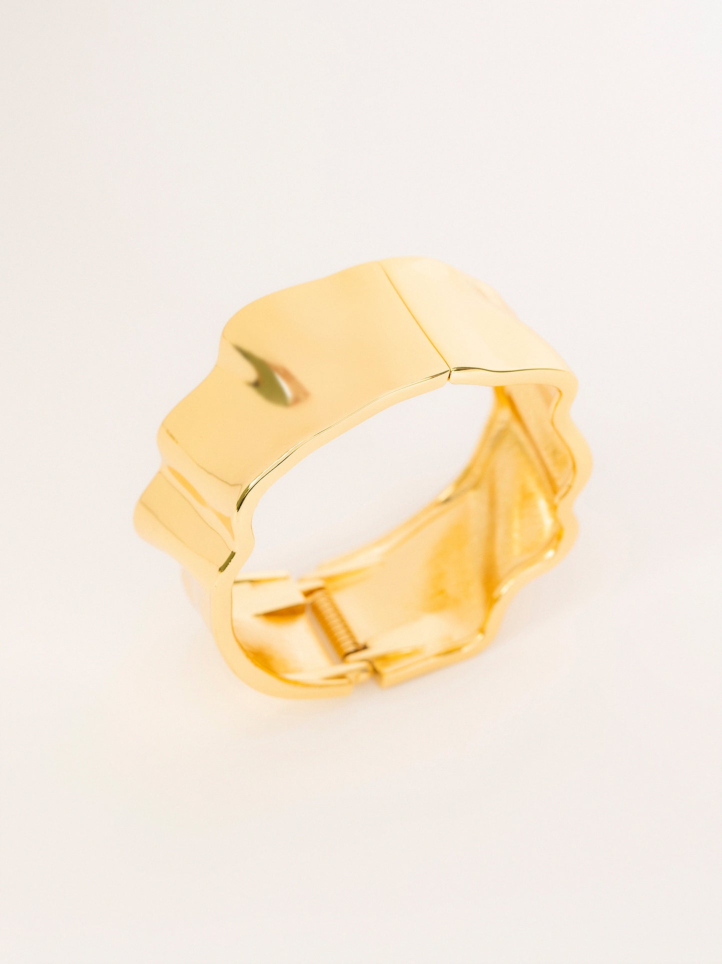 Sculpted Edge Bracelet