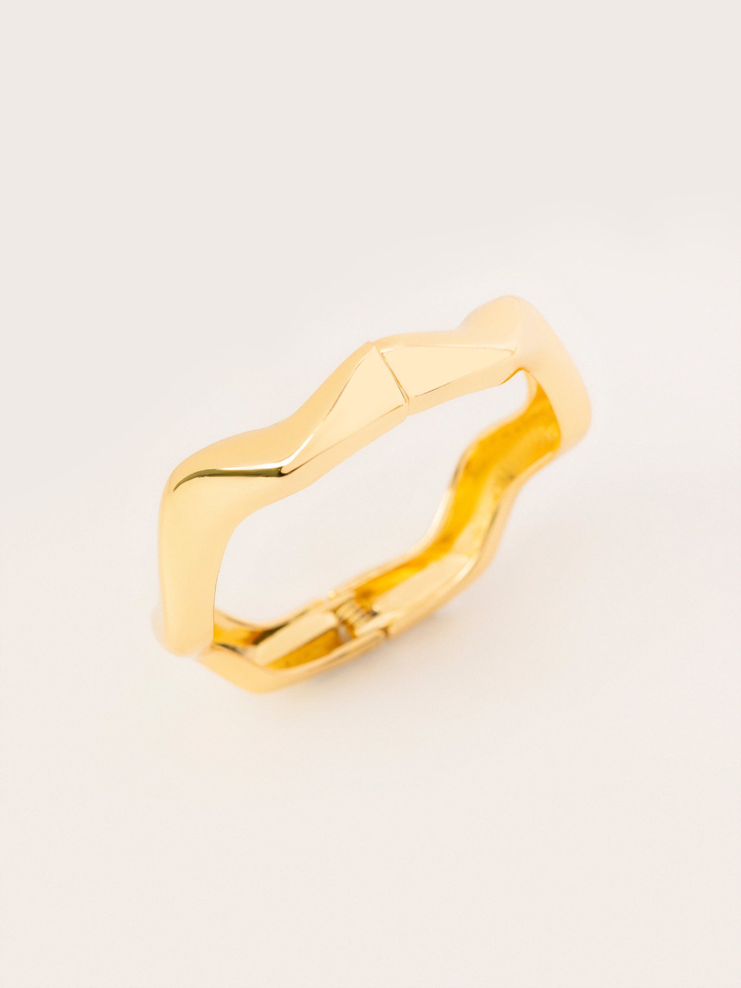 Wavy Bangle Bracelet