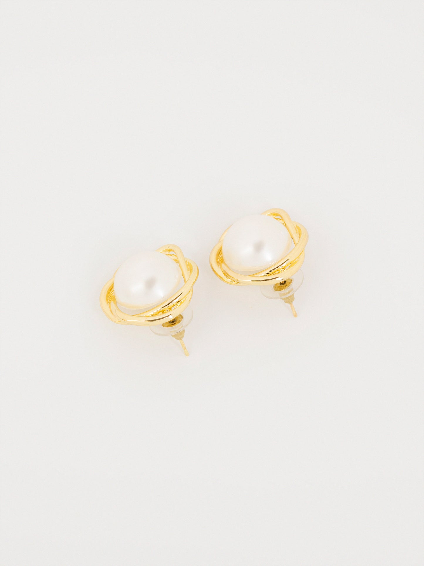 Floral Pearl stud Earrings