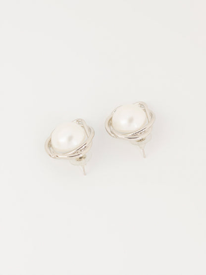 Floral Pearl stud Earrings