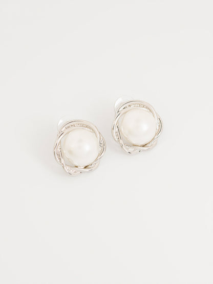 Floral Pearl stud Earrings