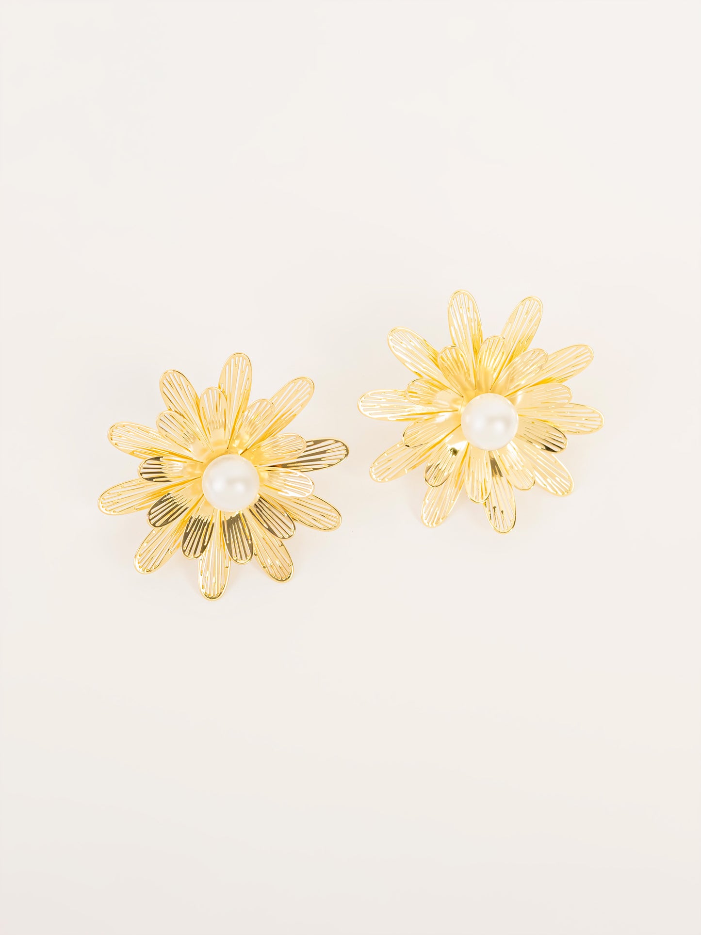 Floral Pearl Earrings