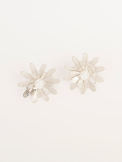 Floral Pearl Earrings