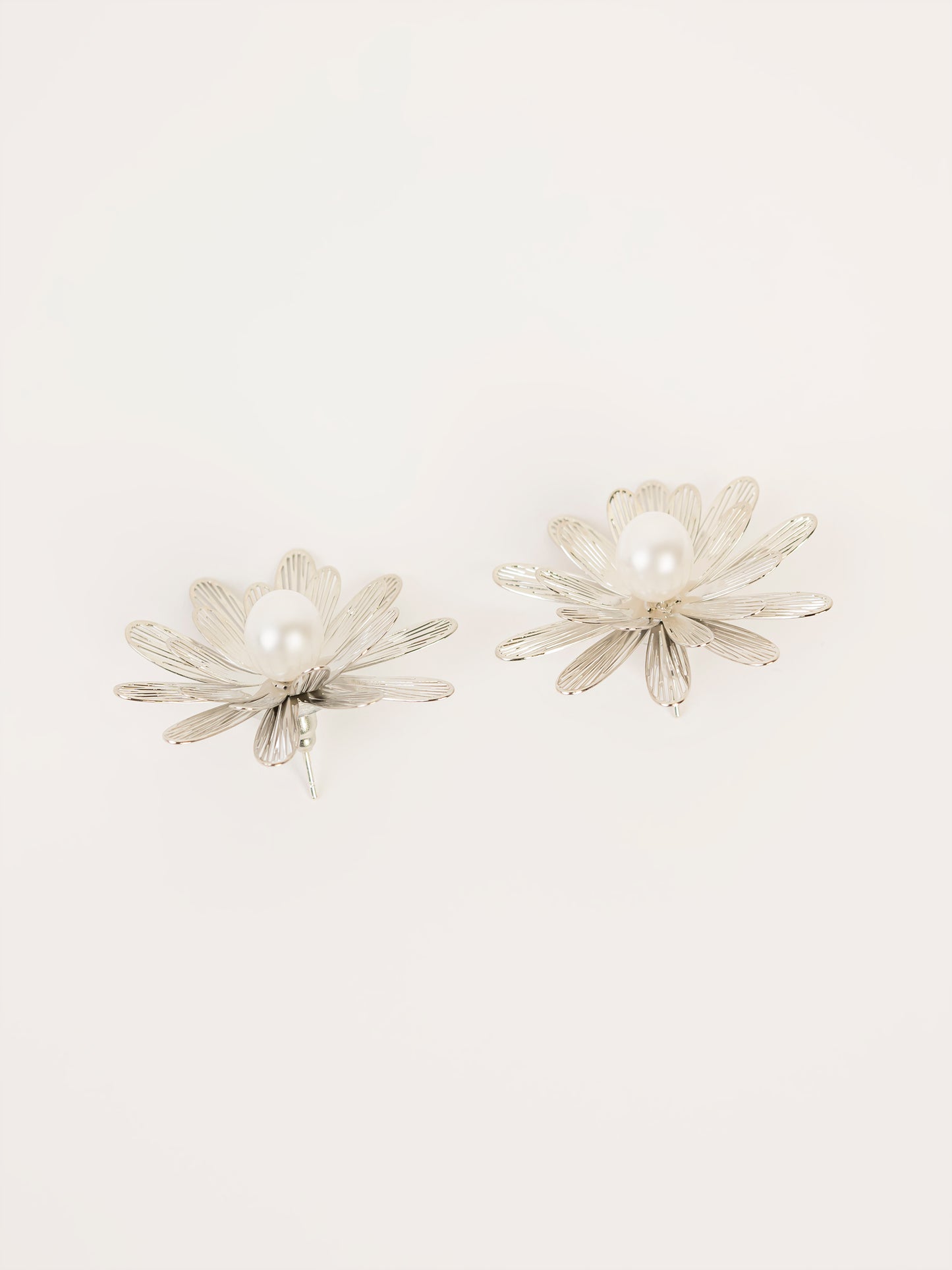 Floral Pearl Earrings