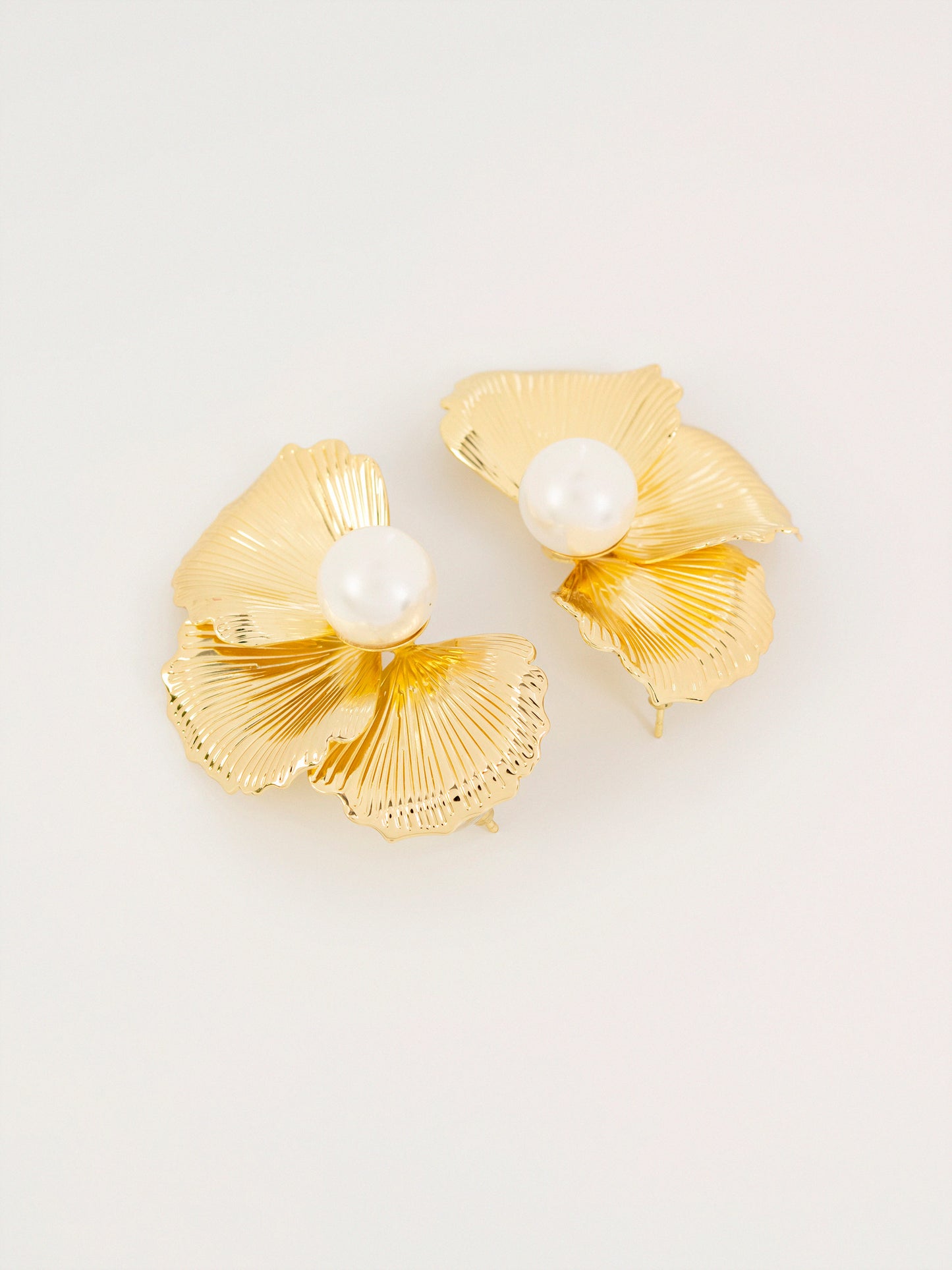 Floral Pearl Studs
