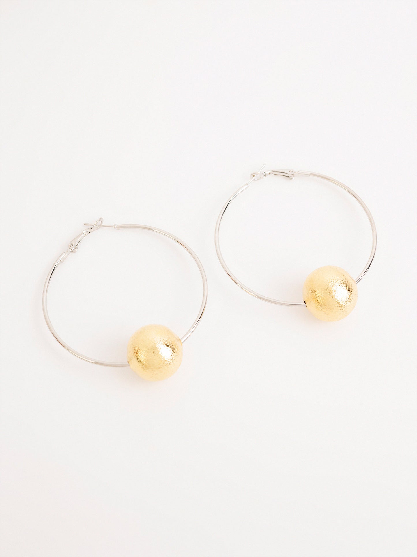 Minimal Hoop Earrings