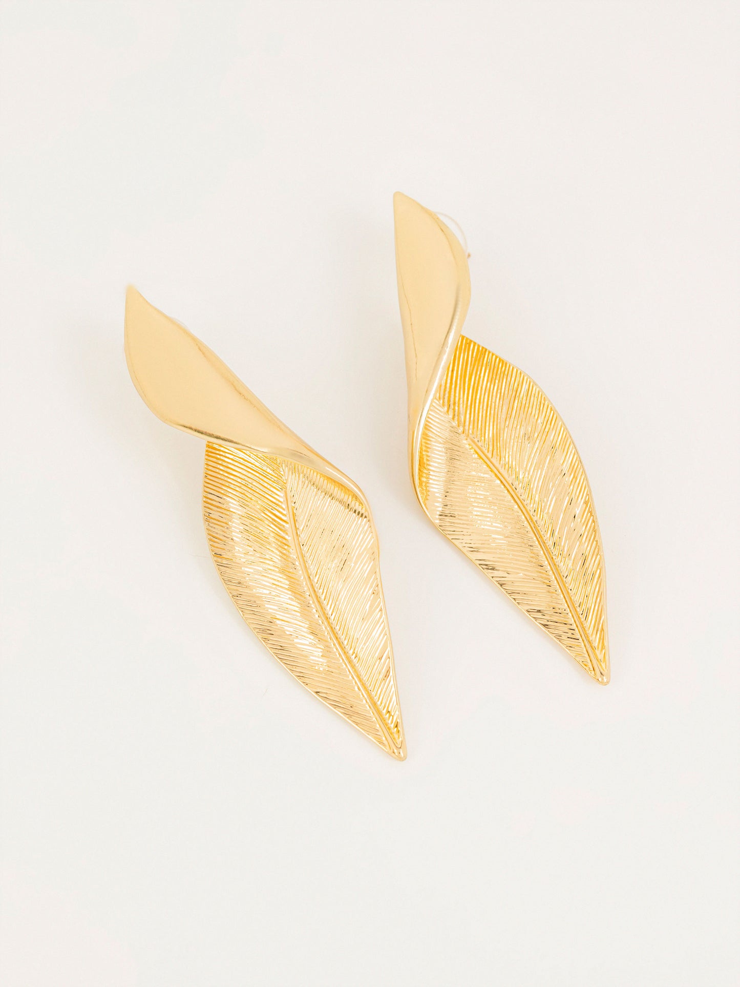 Curve Leaf Earrings