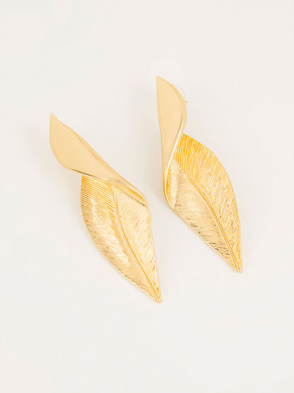 Curve Leaf Earrings
