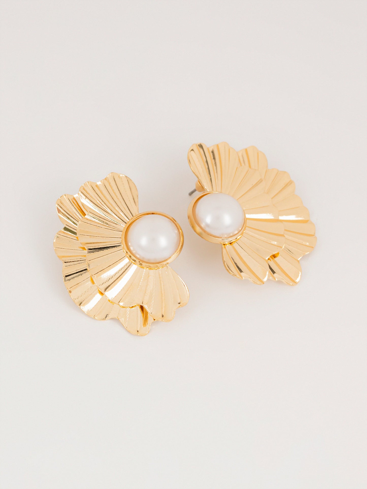 Floral Pearl Earrings