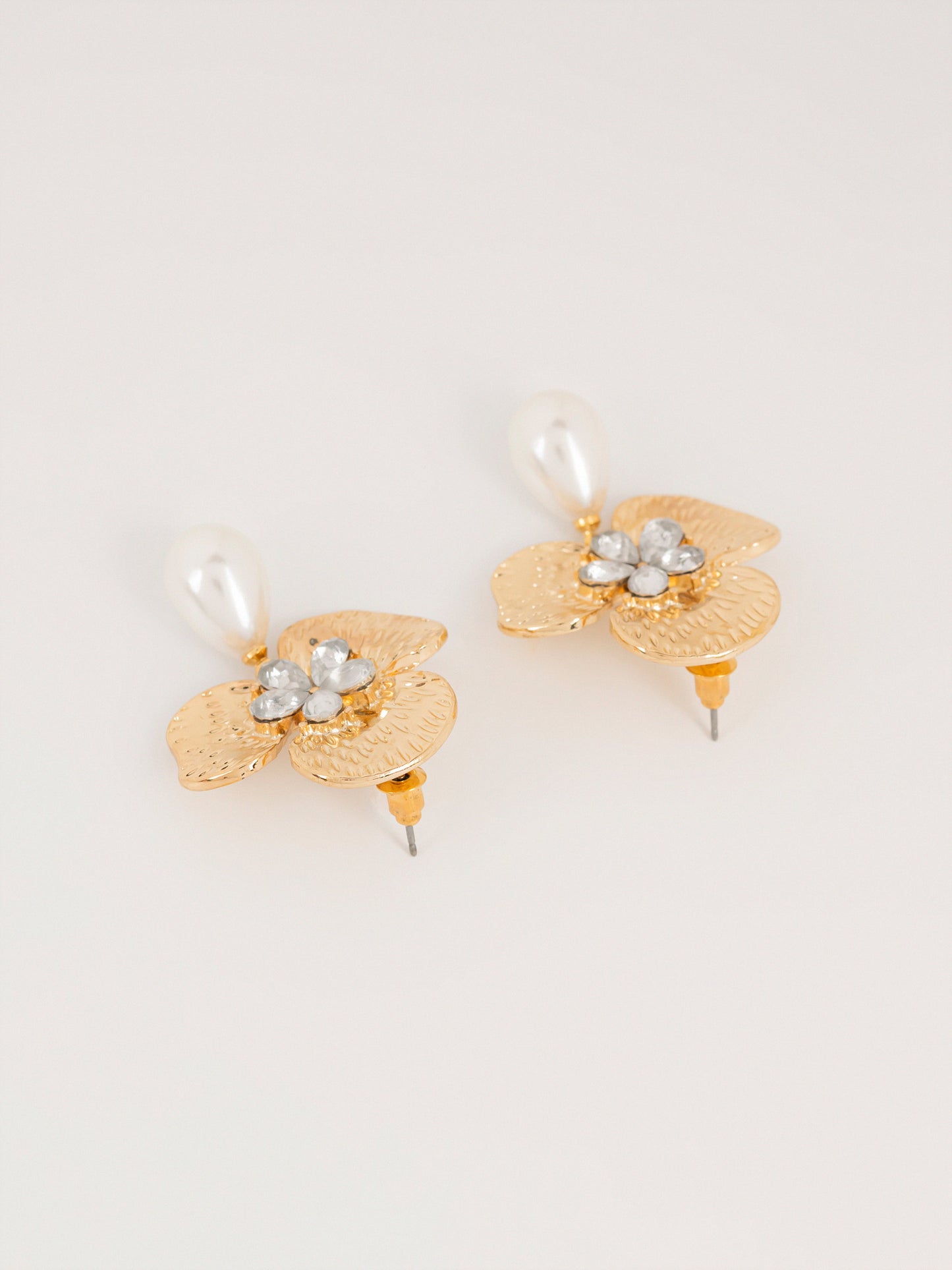 Floral Pearl Earrings