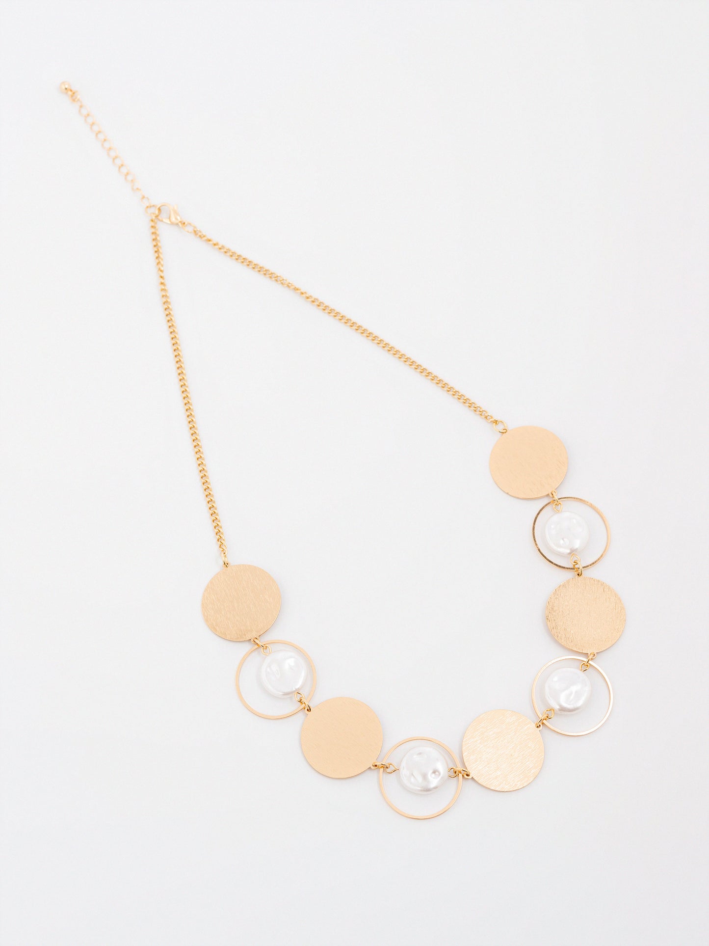 Circular Pendant Necklace