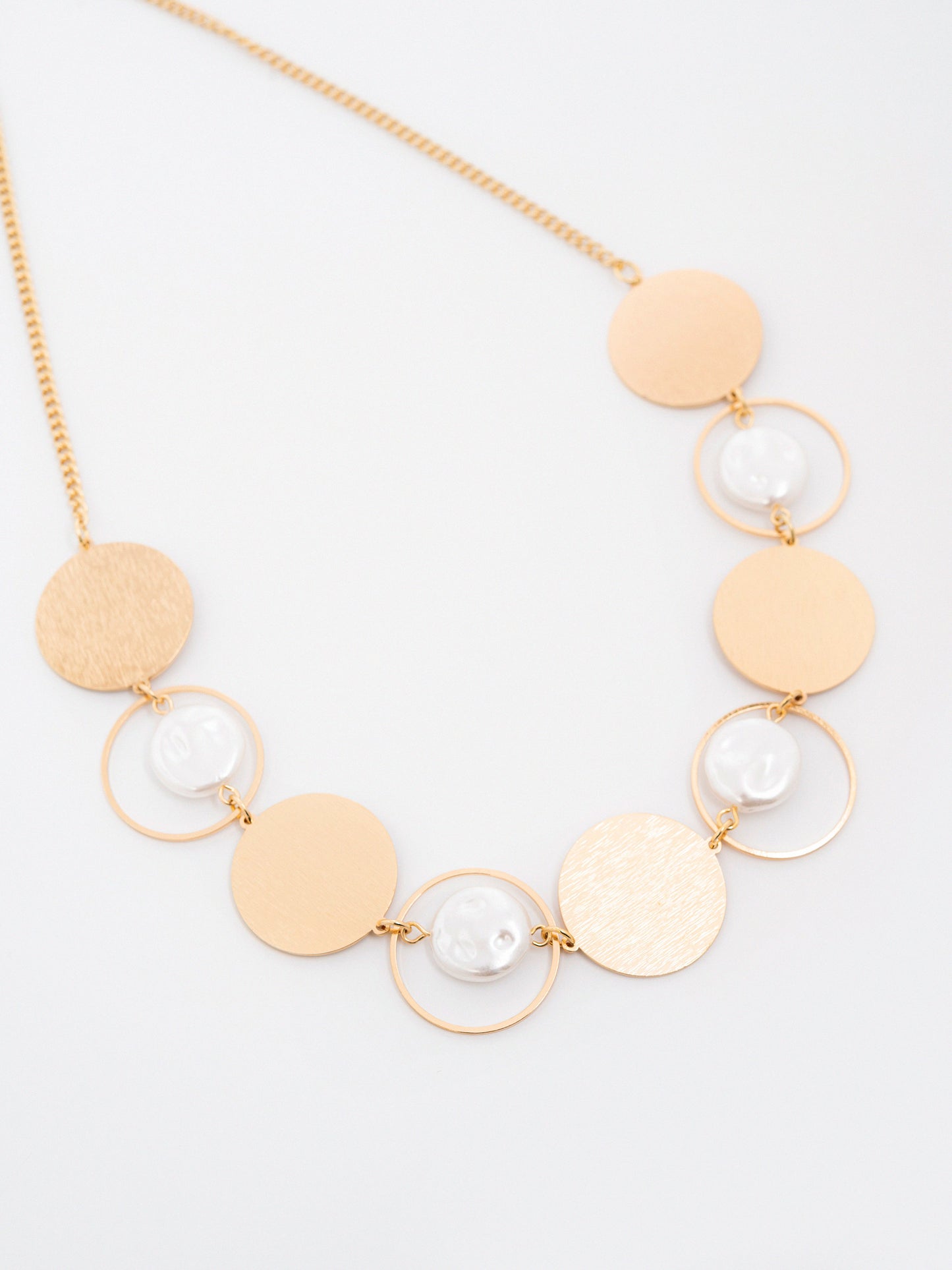 Circular Pendant Necklace