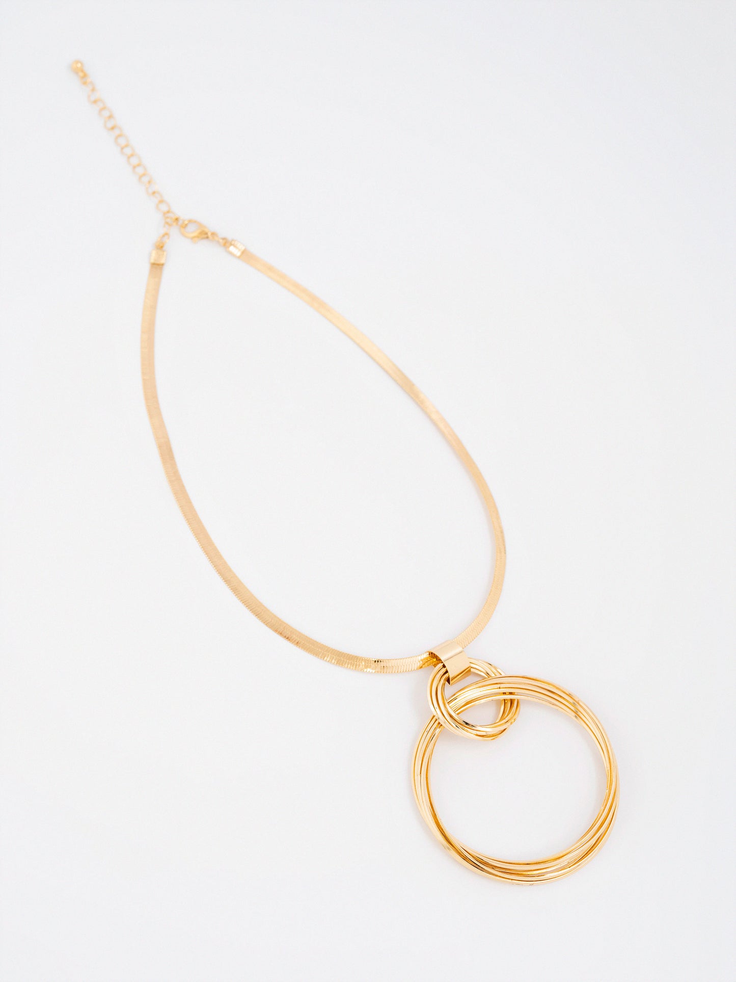 Circle Pendant Necklace