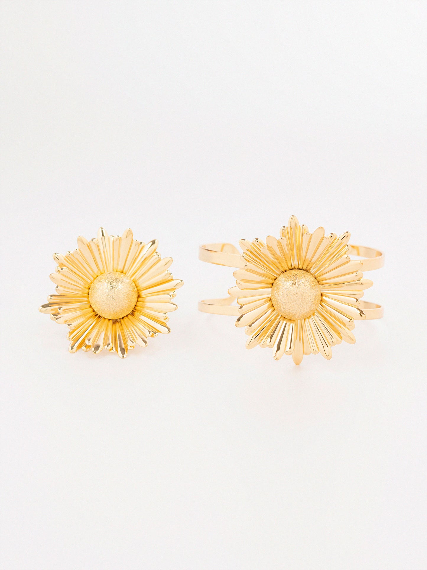 Floral Daisy Bracelet