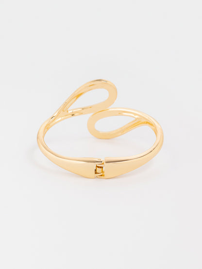 Fluid Curve Bracelet