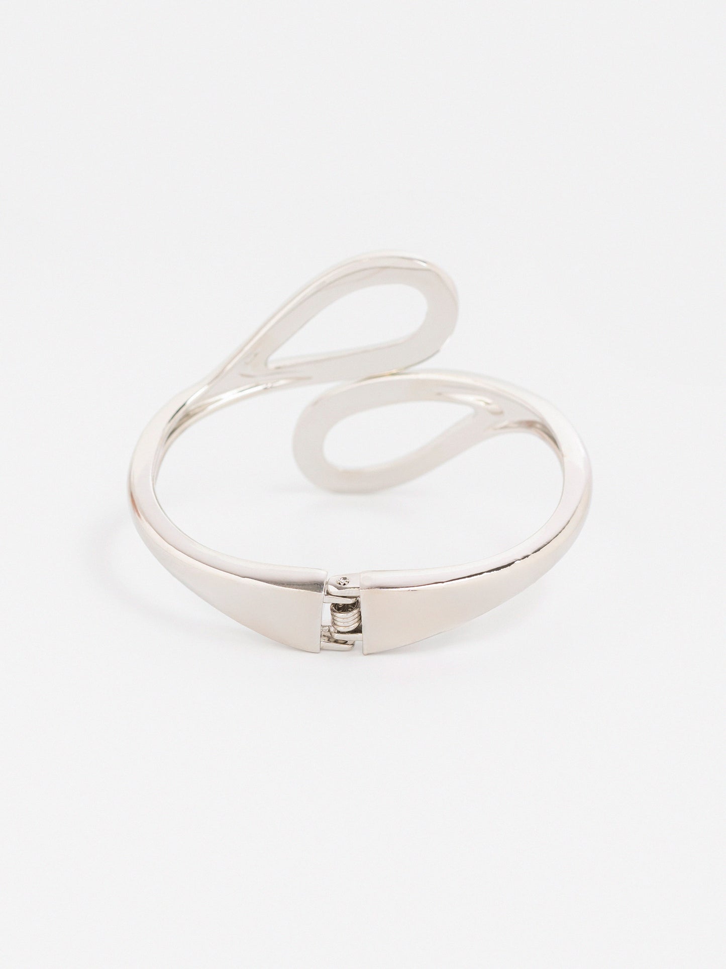 Fluid Curve Bracelet