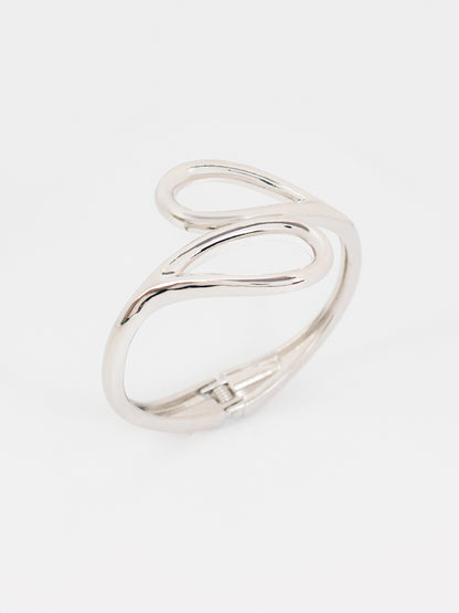 Fluid Curve Bracelet